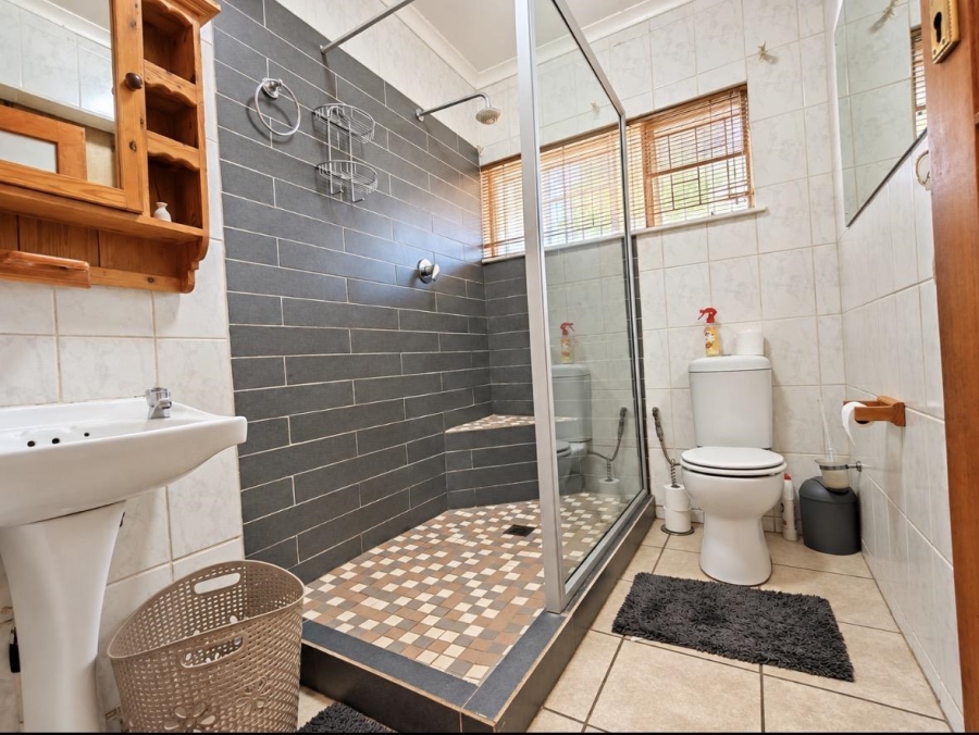 4 Bedroom Property for Sale in Pellissier Free State